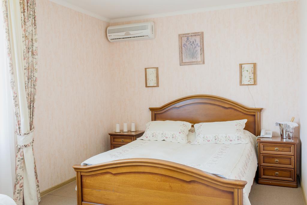 Zolota Gora Hotel-Rancho Uzhhorod Room photo