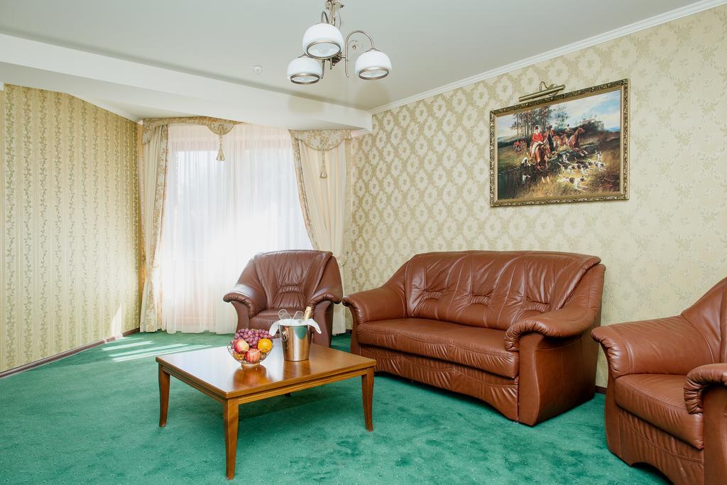 Zolota Gora Hotel-Rancho Uzhhorod Room photo